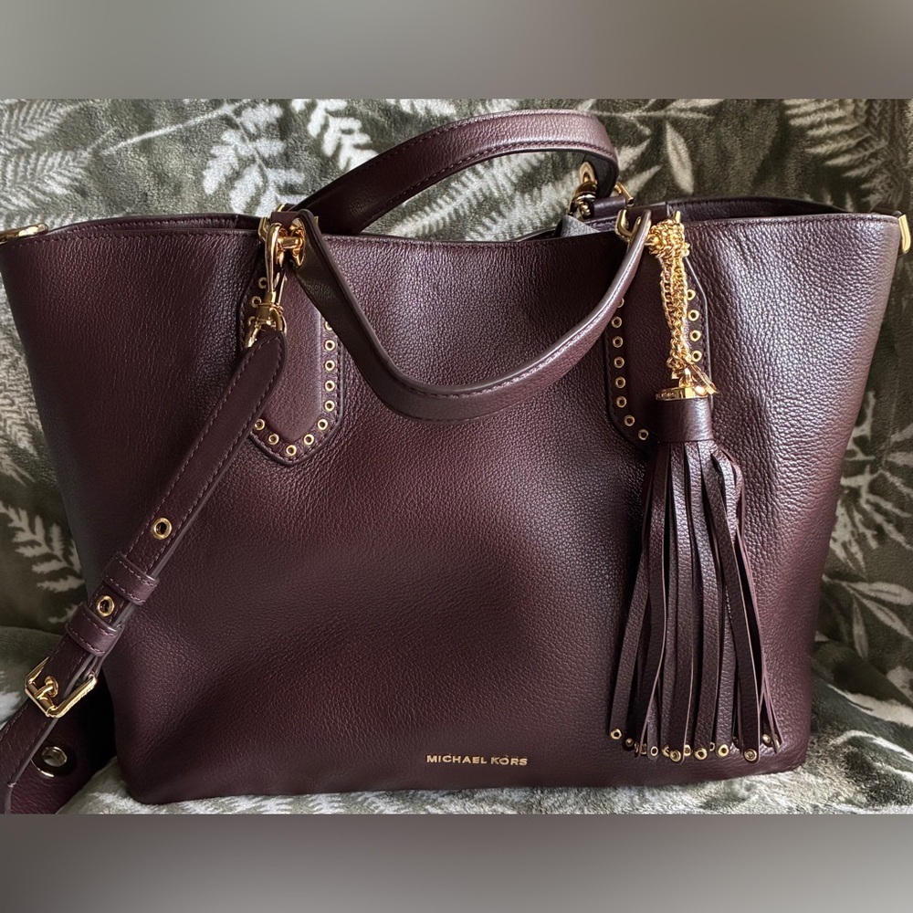 MICHAEL KORS Bag,Authentic Michael Kors Brooklyn Leather Shoulder Bag. - Picture 3 of 16